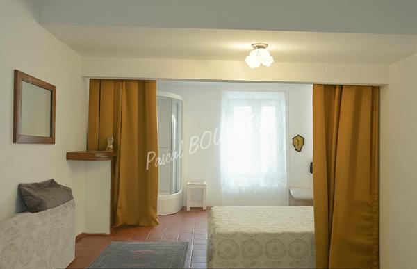 Maison de charme Limoux 8 pièces 228 m2 plus gite 38m²