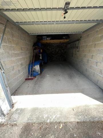 Garage - Parking à vendre à Hennebont dans le Morbihan (56700), ref : 56029-1354