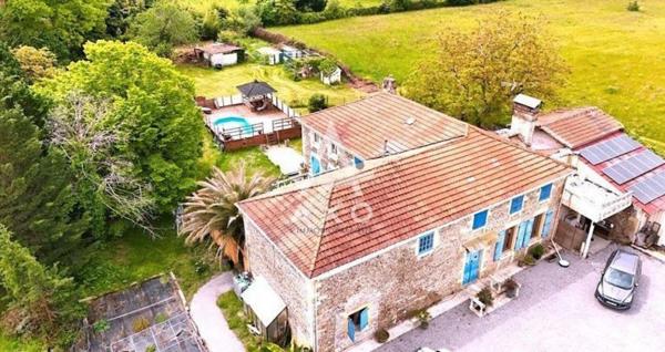 MAISON DE CARACTERE DANS LES LANDES