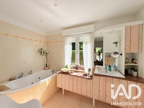 Maison à vendre 4 pièces 101,37 m² Saint-Cirgues-de-Malbert