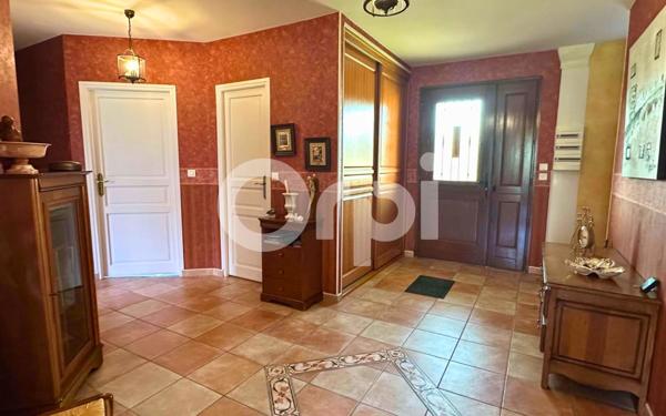 Maison à vendre    7 pièces • 241 m2 Limoges