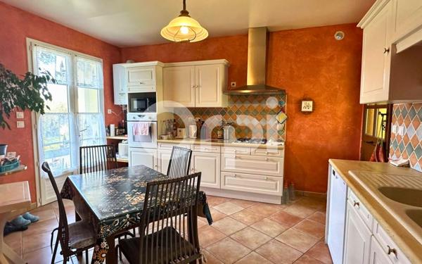 Maison à vendre    7 pièces • 241 m2 Limoges