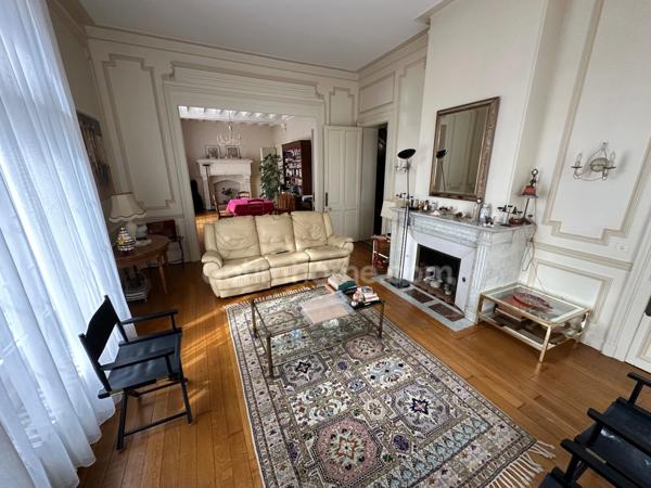 MAISON CENTRE VILLE SAINT-QUENTIN 8 PCES 215M2