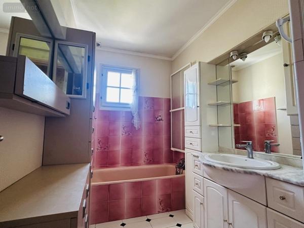 Maison à vendre à Larmor-Plage dans le Morbihan (56260), ref : 56079-1479   
Vieux Moulin