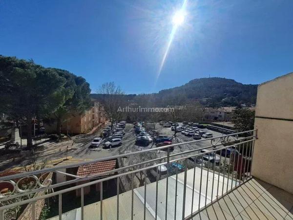 Location Appartement 2 pièces 68 m2 à Salernes