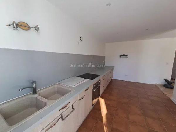 Location Appartement 2 pièces 68 m2 à Salernes