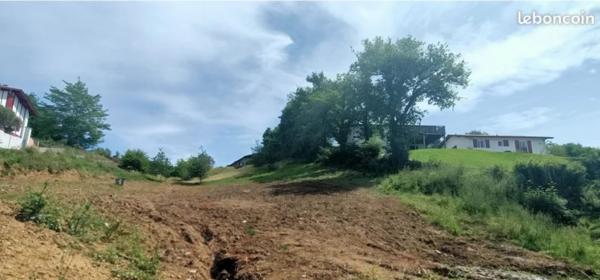 À vendre - Terrain projet construction 800 m² situé à Saint-Pée-sur-Nivelle (64310)
