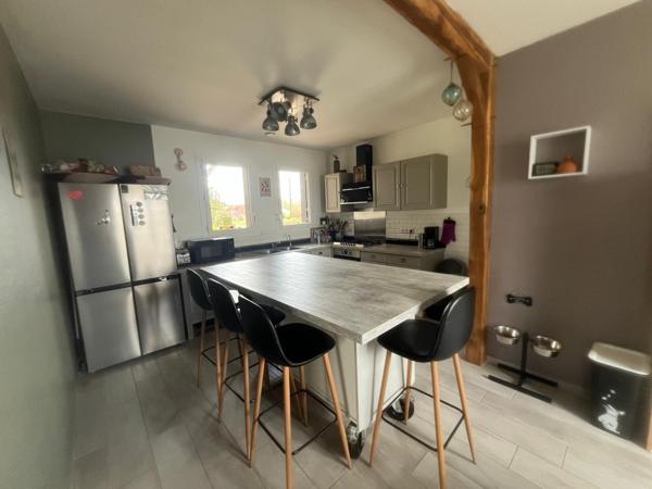 Climatisée - maison semi-enterrée sur terrain piscinable