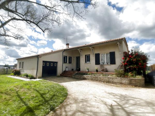 Climatisée - maison semi-enterrée sur terrain piscinable