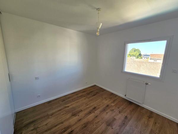BORDEAUX BARRIÈRE JUDAÏQUE : APPARTEMENT T2 AVEC PARKING