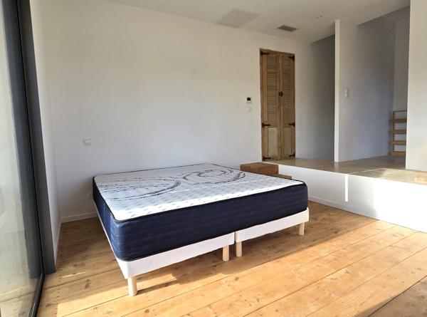 Villa contemporaine avec piscine et vue Luberon