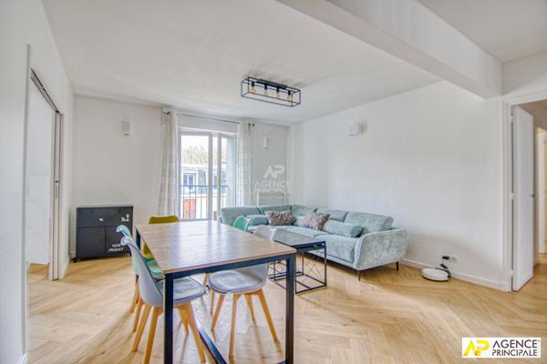 Versailles Avenue de Paris Appartement 6 pièces 138 m² situé au 3ème et dernier étage avec ascenseur, cave et parking en sous-sol €998 000 ** - Référence 27502