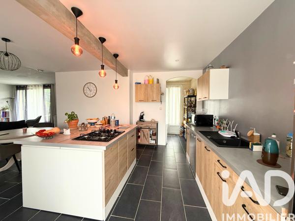 Maison à vendre 4 pièces 120 m² Saint-Maixant
