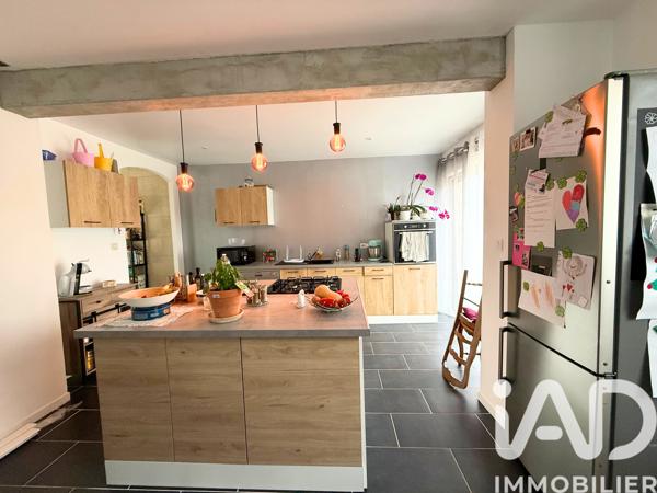 Maison à vendre 4 pièces 120 m² Saint-Maixant