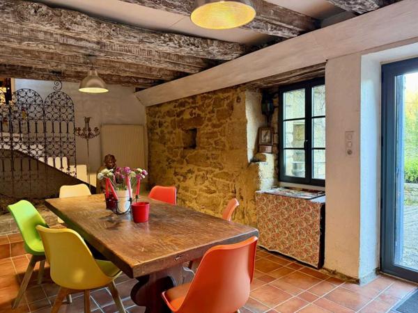 Maison ancienne - Sarlat-la-caneda Maison en pierres avec source, ruisseau et piscine – Proche Sarlat-la-Canéda