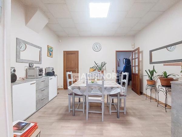 MAISON avec jardin. Chambre au Rez-de-chaussée - BLANC SEAU, proche métro CARLIER TOURCOING