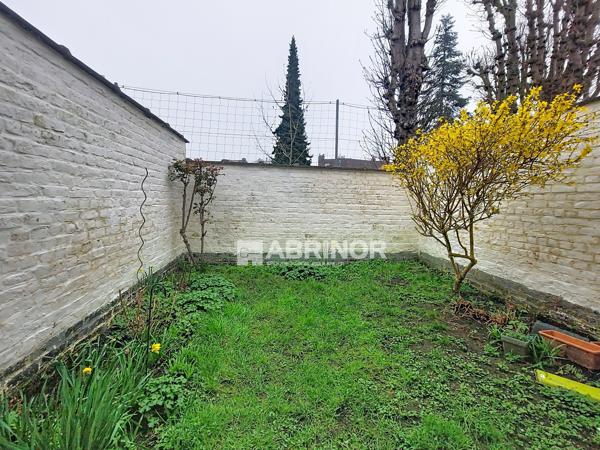 MAISON avec jardin. Chambre au Rez-de-chaussée - BLANC SEAU, proche métro CARLIER TOURCOING