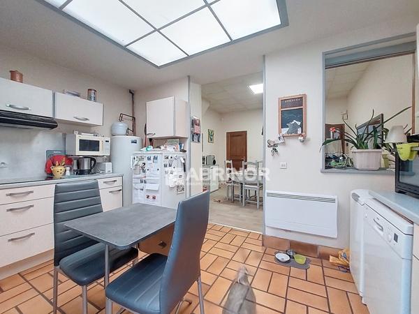 MAISON avec jardin. Chambre au Rez-de-chaussée - BLANC SEAU, proche métro CARLIER TOURCOING