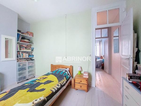 MAISON avec jardin. Chambre au Rez-de-chaussée - BLANC SEAU, proche métro CARLIER TOURCOING