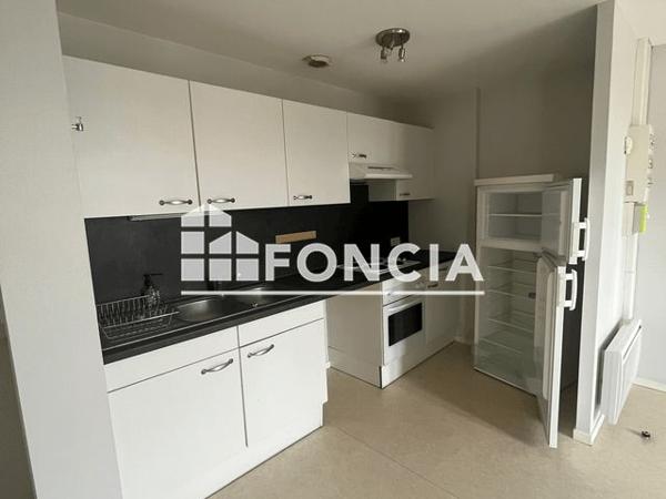 Location Appartement 2 pièces 49.6 m² - 2 PLACE JEANNE HACHETTE Beauvais 60000