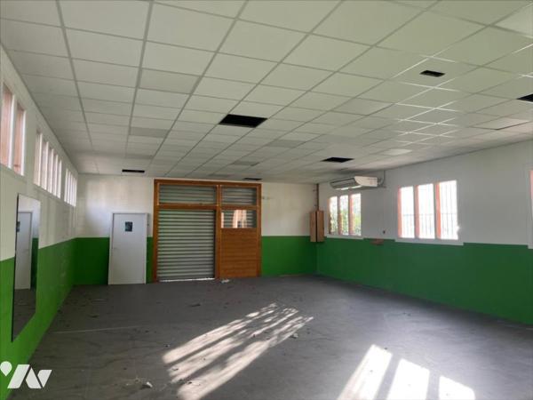 BATIMENT PROFESSIONNEL