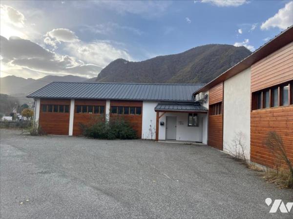 BATIMENT PROFESSIONNEL