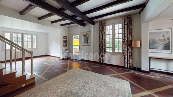 Maison de charme au cœur du Parc Beauséjour – cadre exceptionnel, sans vis-à-vis