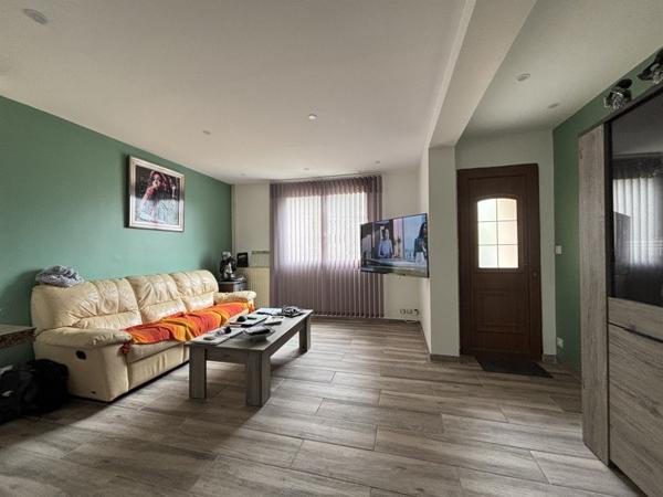 Maison à vendre 112 224 € Mehun-sur-Yèvre 4 p 65 m² DPE E