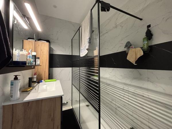 Maison à vendre 112 224 € Mehun-sur-Yèvre 4 p 65 m² DPE E