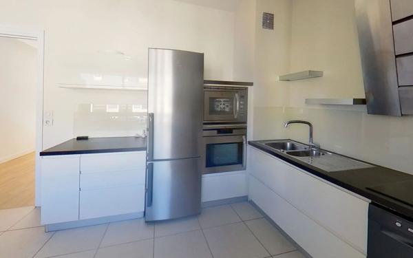 Appartement à vendre    5 pièces • 130,22 m2 Lyon 6