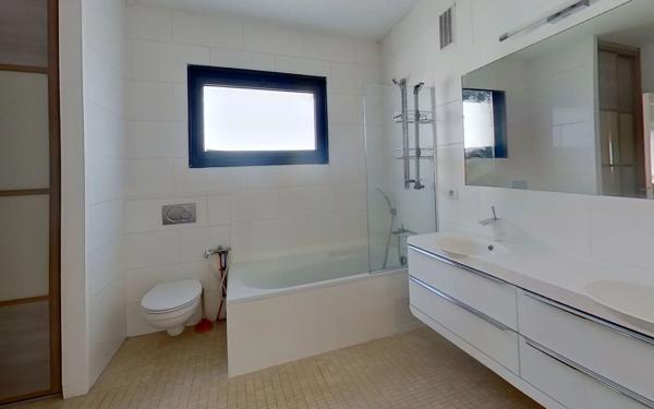 Appartement à vendre    5 pièces • 130,22 m2 Lyon 6