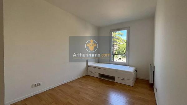 Location                                                      Appartement
                        
                     2 pièces                      46 m2                     à Sarcelles
