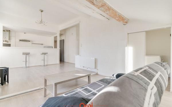 Appartement à vendre    2 pièces • 45,21 m2 Marseille 12