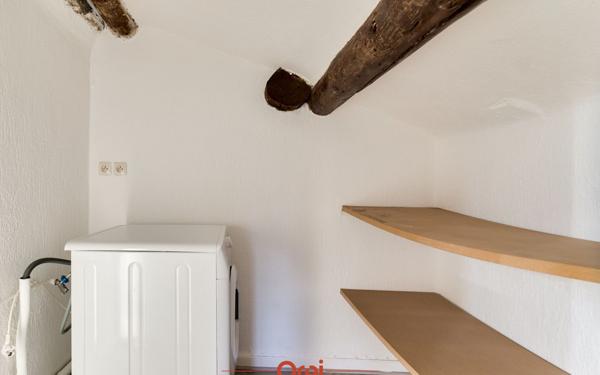 Appartement à vendre    2 pièces • 45,21 m2 Marseille 12