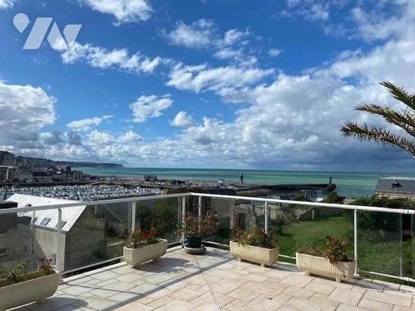 Pleine Vue Mer, Ville et Port