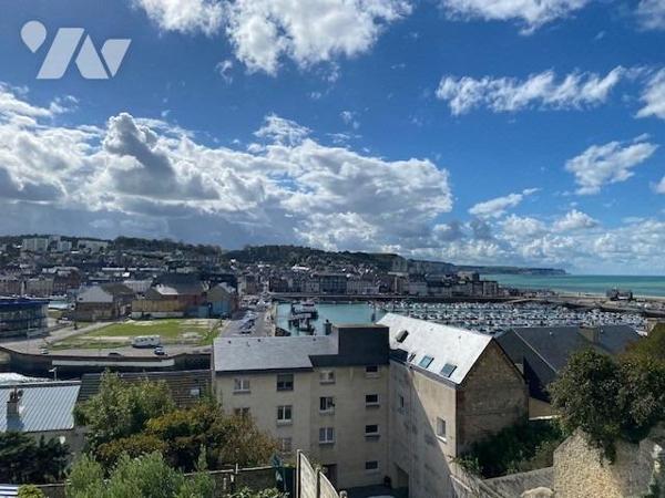 Pleine Vue Mer, Ville et Port