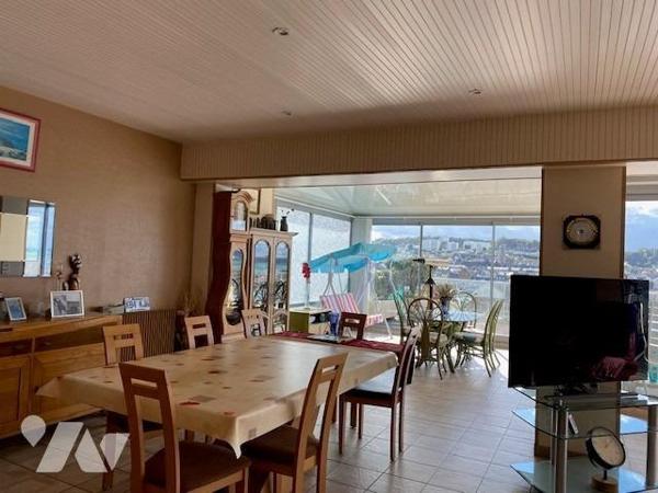 Pleine Vue Mer, Ville et Port