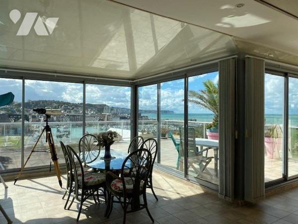 Pleine Vue Mer, Ville et Port