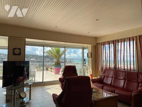 Pleine Vue Mer, Ville et Port