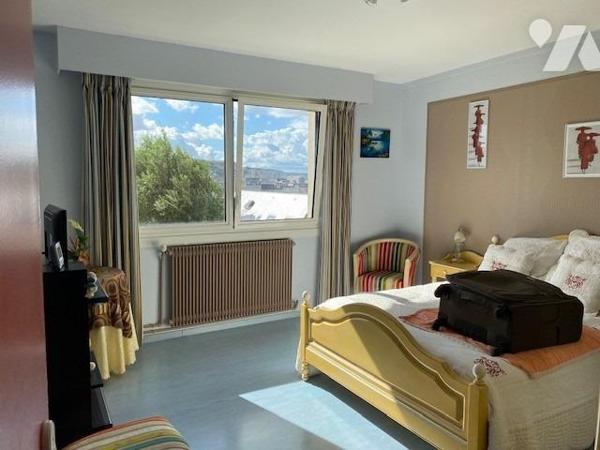 Pleine Vue Mer, Ville et Port