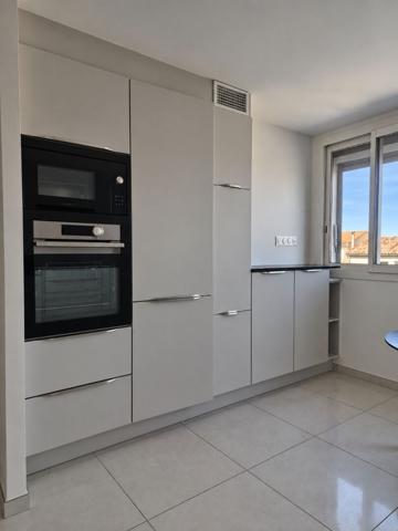 Appartement Balaruc Les Bains 4 pièce(s) 88 m2 avec garage