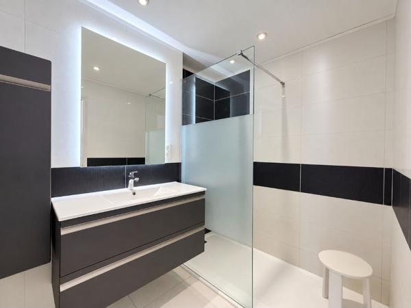 Appartement Balaruc Les Bains 4 pièce(s) 88 m2 avec garage