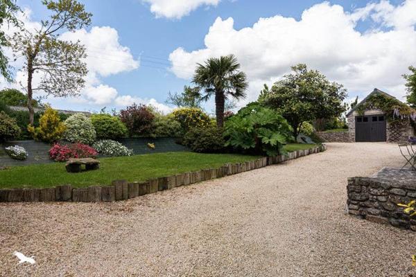 Maison à vendre |  Plouvien |  7 pièces | 142 m²