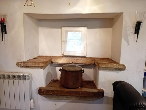 Maison  3 pièces 66 m2 caves jardin