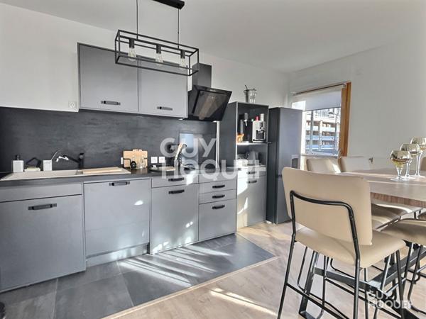 TRES BEAU 4 PIECES + GRAND BALCON + PARKING