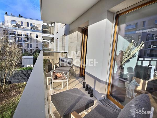 TRES BEAU 4 PIECES + GRAND BALCON + PARKING