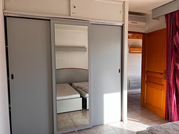 Belle vue dans un cadre verdoyant, maison 2 chambres