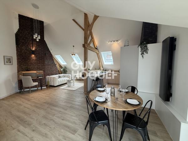 CENTRE VILLE - APPARTEMENT ENTIÈREMENT RÉNOVÉ D'ENVIRON 70M²