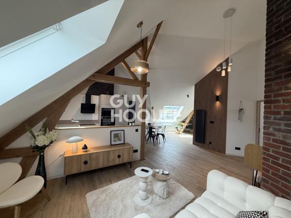 CENTRE VILLE - APPARTEMENT ENTIÈREMENT RÉNOVÉ D'ENVIRON 70M²