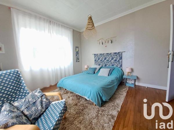 Maison 9 pièces de 163 m² à Locmiquélic (56570)